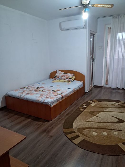 Garsoniera de inchiriat