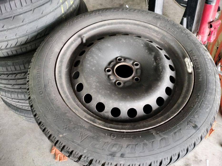 Anvelope iarna 205/55/16 roti ford