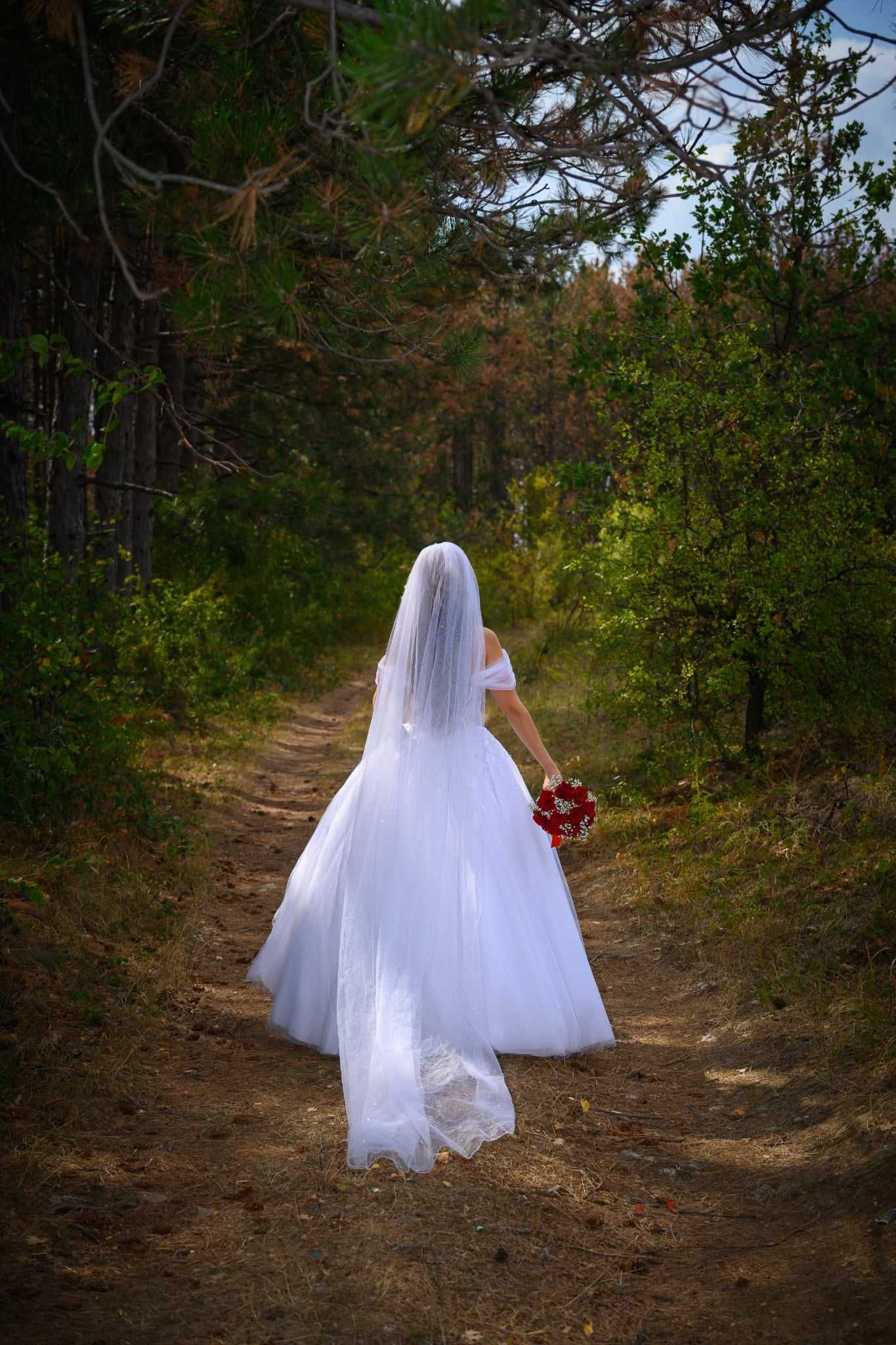 Сватбена рокля, с корсет