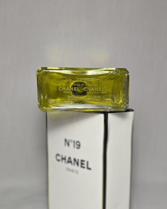 Chanel Nº19 Eau de Parfum