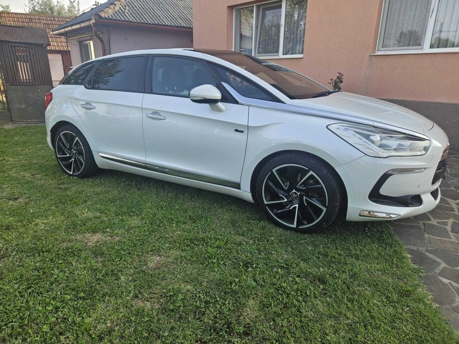 Citroen DS 5 2.0 HDI Hybrid 4x4 automat