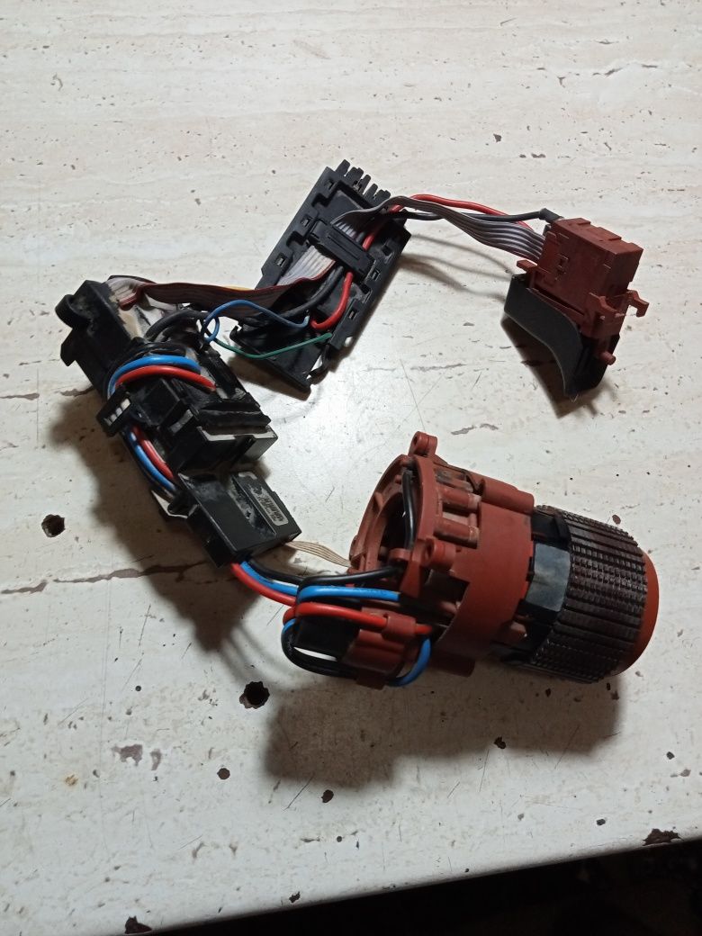 Vând partea electronică + stator de la un hilti te30 a36