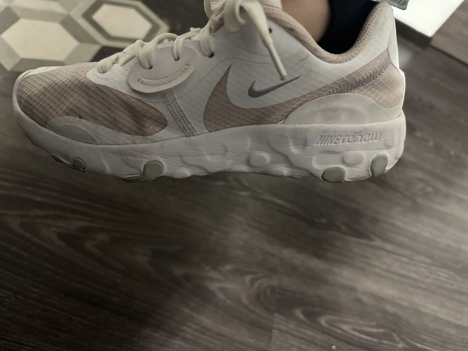 Nike - Renew Lucent II CK7899-100  Roz 37,5 23.5 cm.