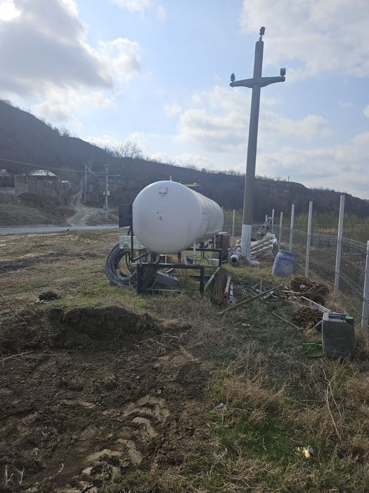 De vanzare skid gpl .are toată documentația .