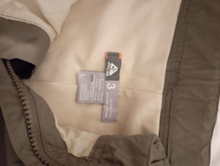 Vând pantaloni ski nike