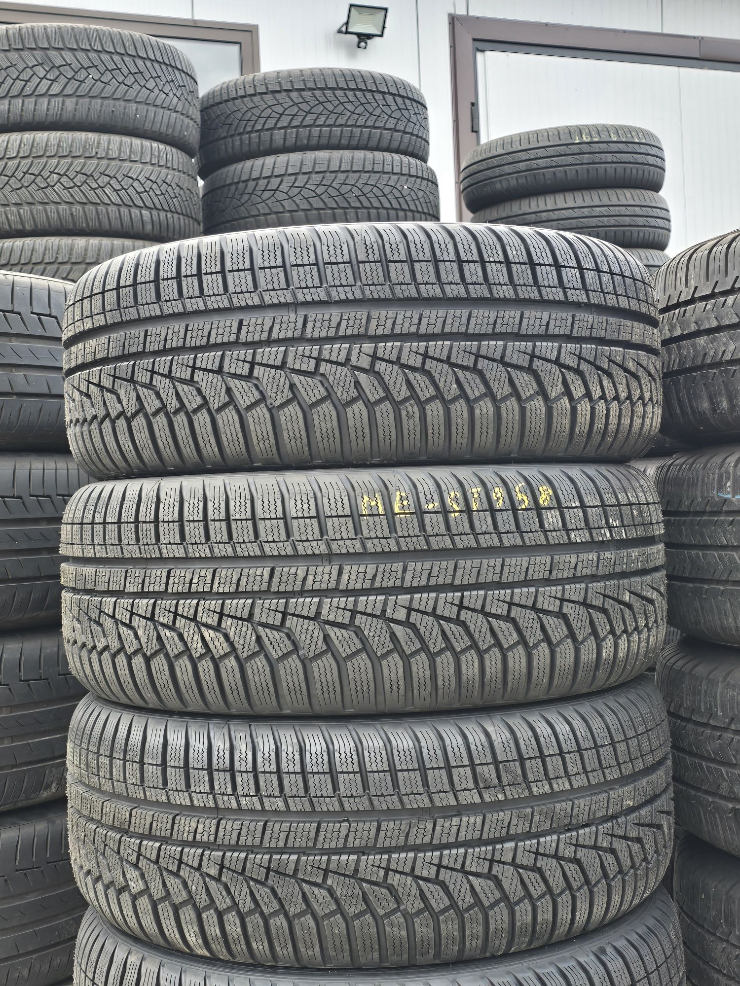 4 Броя 215/50/17 Hankook 9mm 23dot ЧИСТО НОВИ