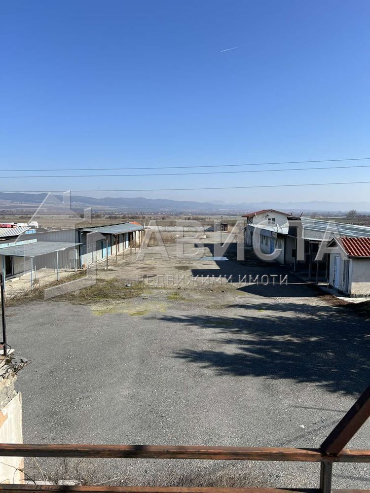 Дава се под наем Склад в Костинброд - 4050 кв.м за 3060 € - Снимка #4