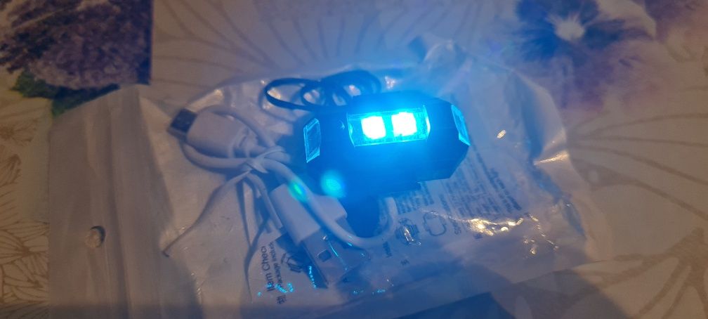 Lumini led strobe flash drone