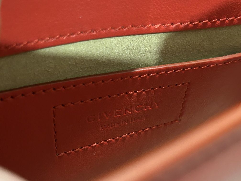 Оригинал сумка Givenchy Infiniti Red / Made in Italy / RRP $1890