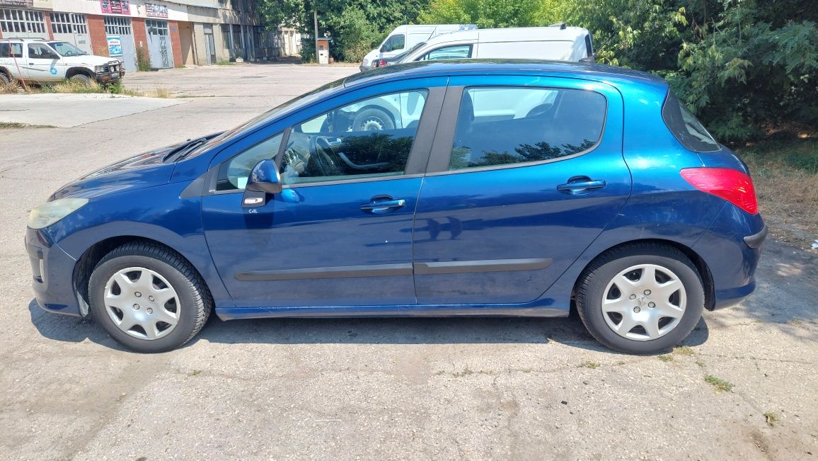 Peugeot 308 1.6 120 hp Пежо 308 бензин