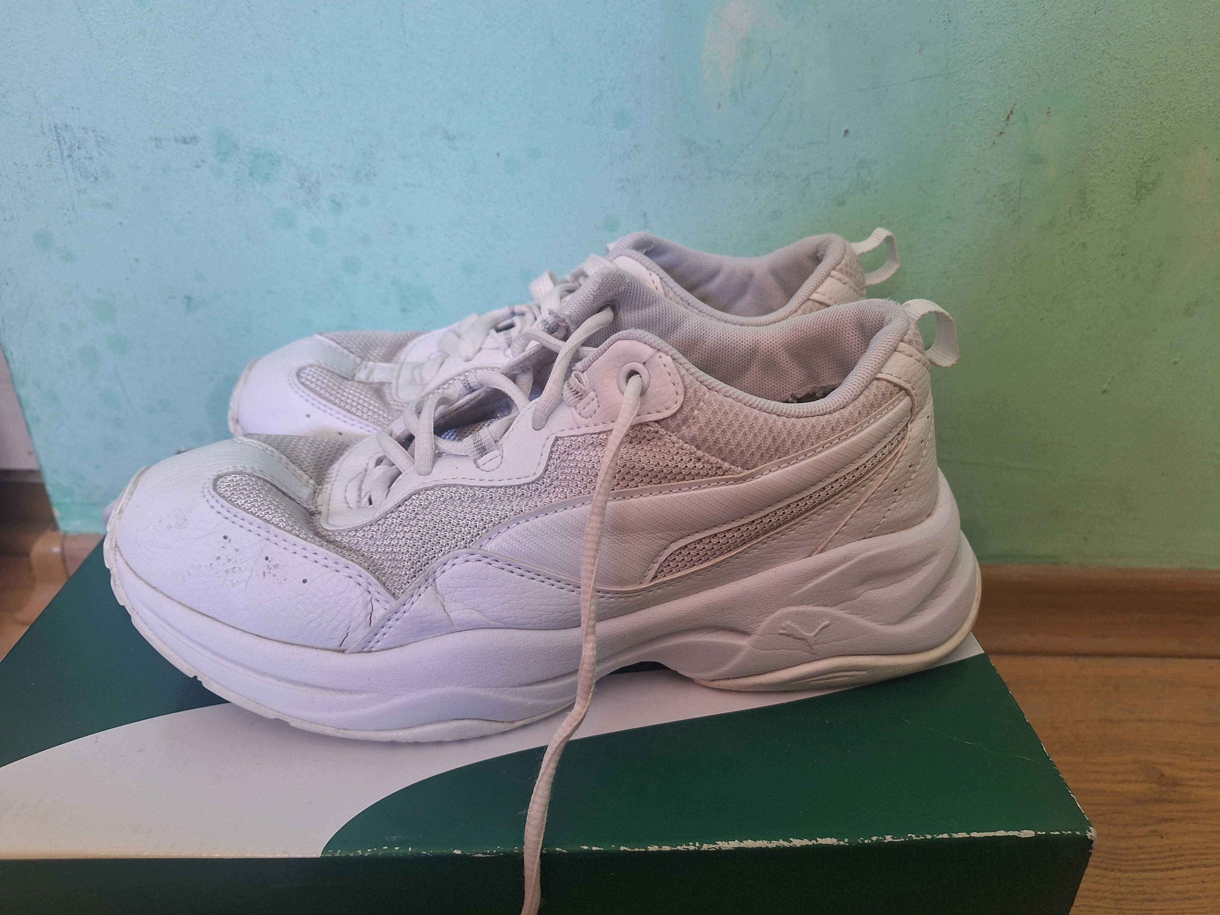 Бели маратонки Puma