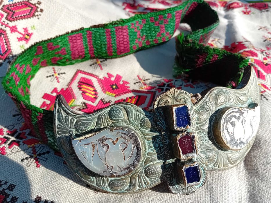 Седефена Пафта с коланче