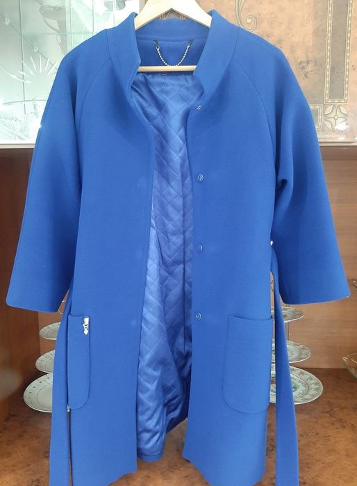 Продам женское пальто