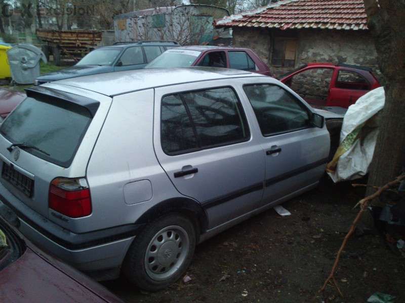 Два Vw Golf(Фолксваген Голф) 3 1.8i и 1.9 SDI на части