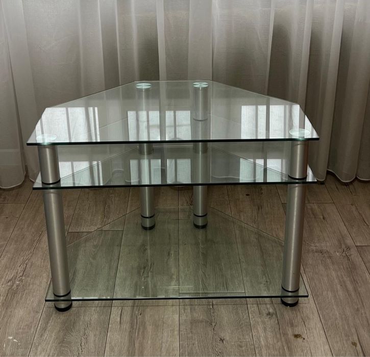 Продам столик стекляный