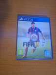 Vând Fifa 15 nou