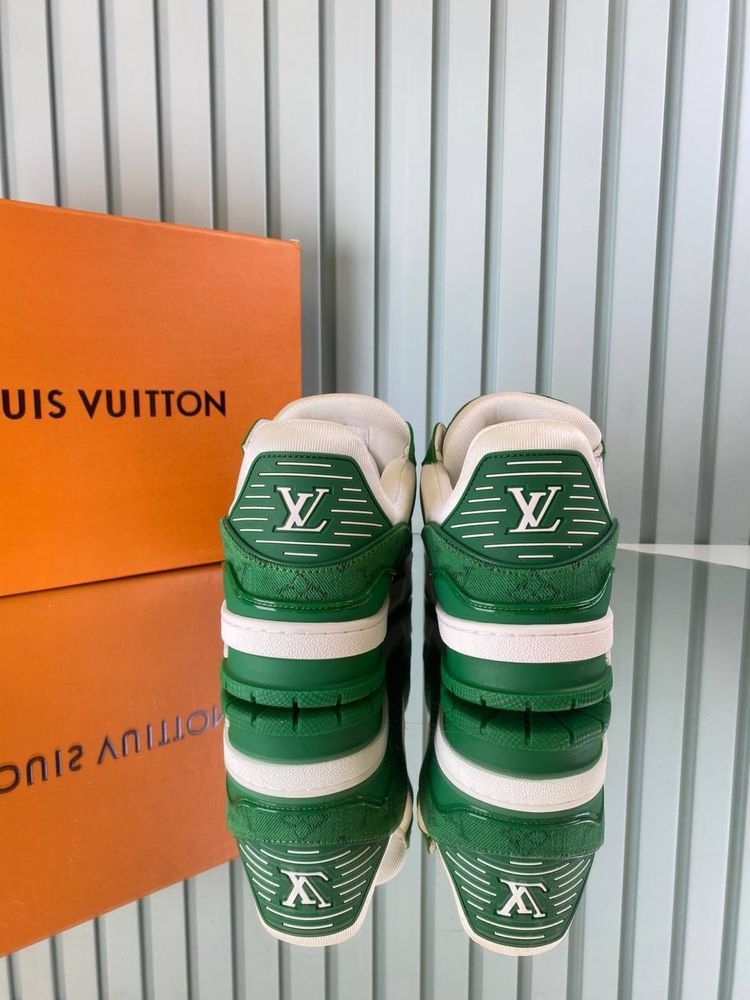 Louis Vuitton piele naturala