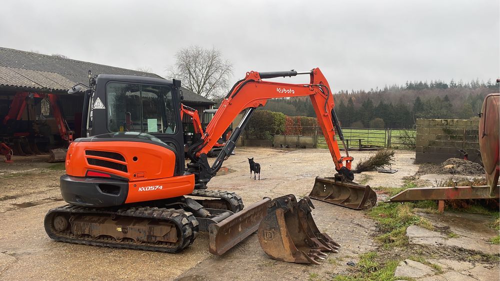 Excavator Kubota kx57-4 (jcb,hitachi,komatsu,volvo)