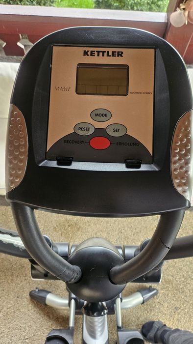 Bicicleta eliptica stepper Kettler Verso f putin folosita