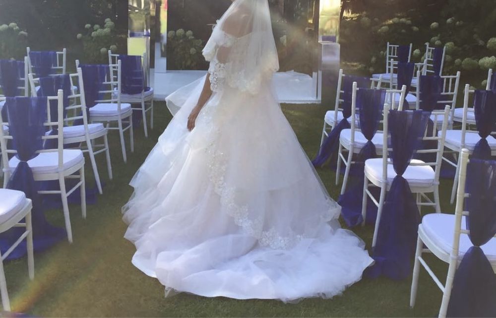 Свадебное платье