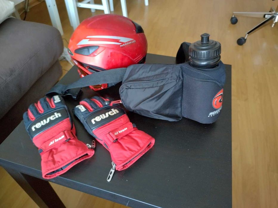 Каска Манго, маска Алпина, ръкавици и чанта Росиньол със шише за вода