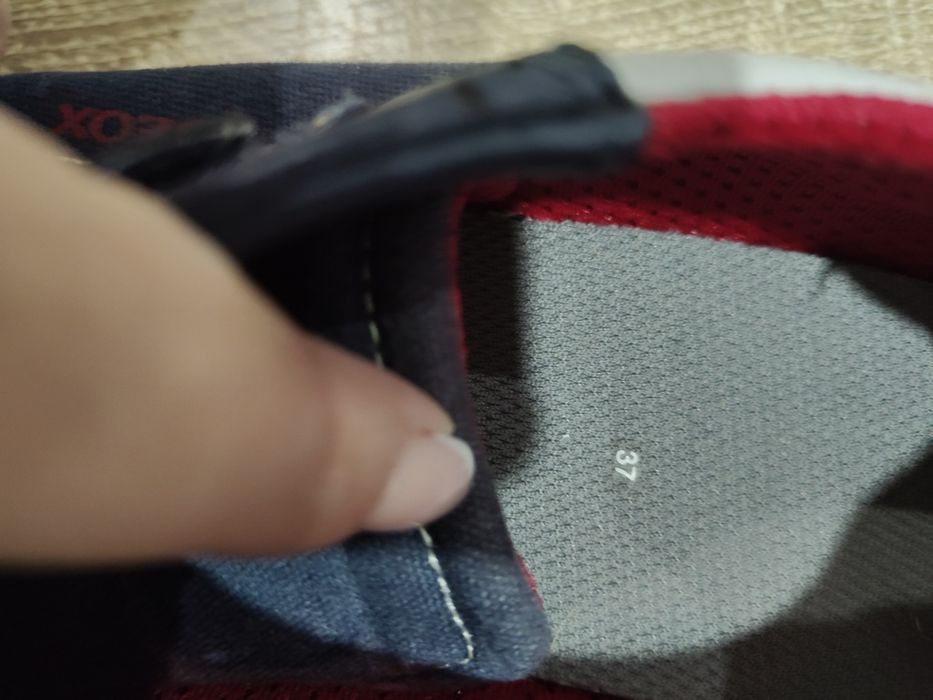 Маратонки за момче Geox