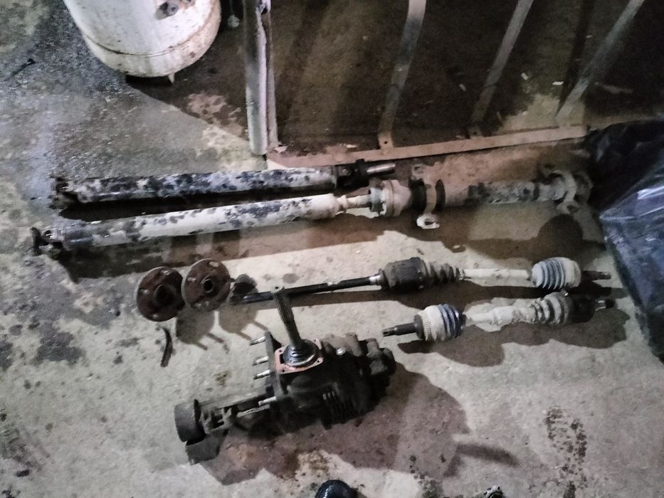 Продам запчасти на Тойота Альфард