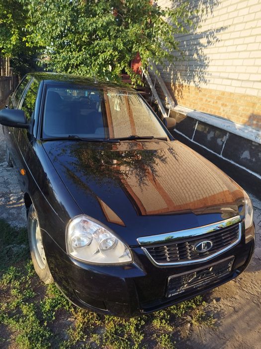 Продам машину Lada Priora 2170 седан 2014 год
