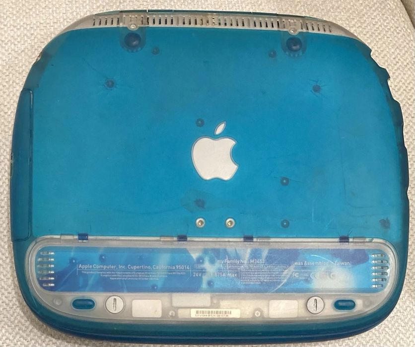 Ibook Clamshell stare buna ,perfect functional