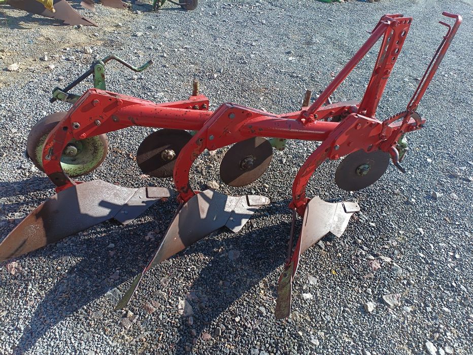 Plug -3 brazdare Kverneland