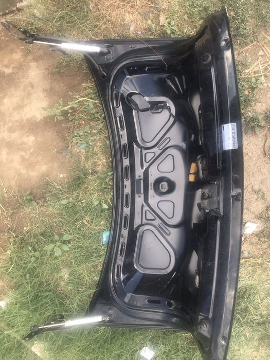 Vand capotă porbagaj