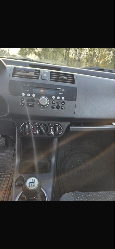 Vand Suzuki Swift 1,4 benzina
