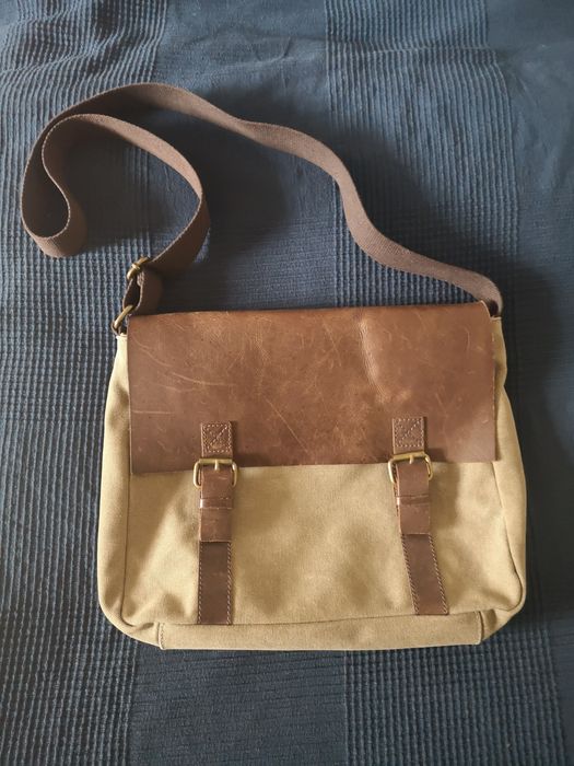 Стилна чанта от естествена кожа