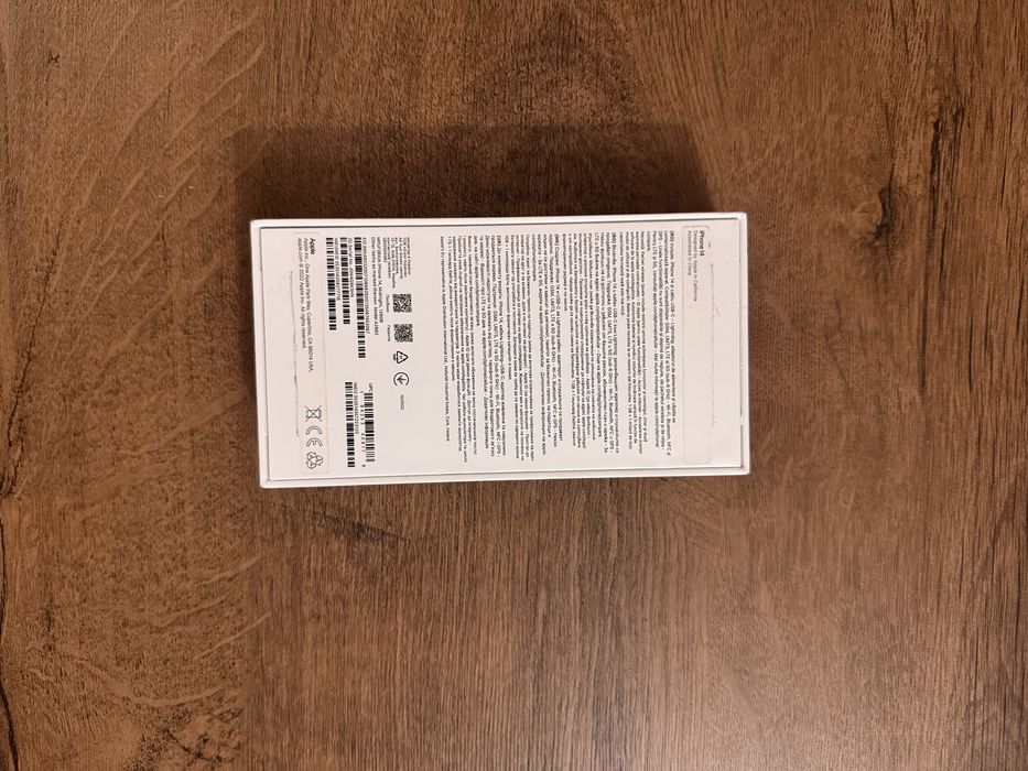 Оригинална кутия + кабел от iPhone 14, Midnight 128GB