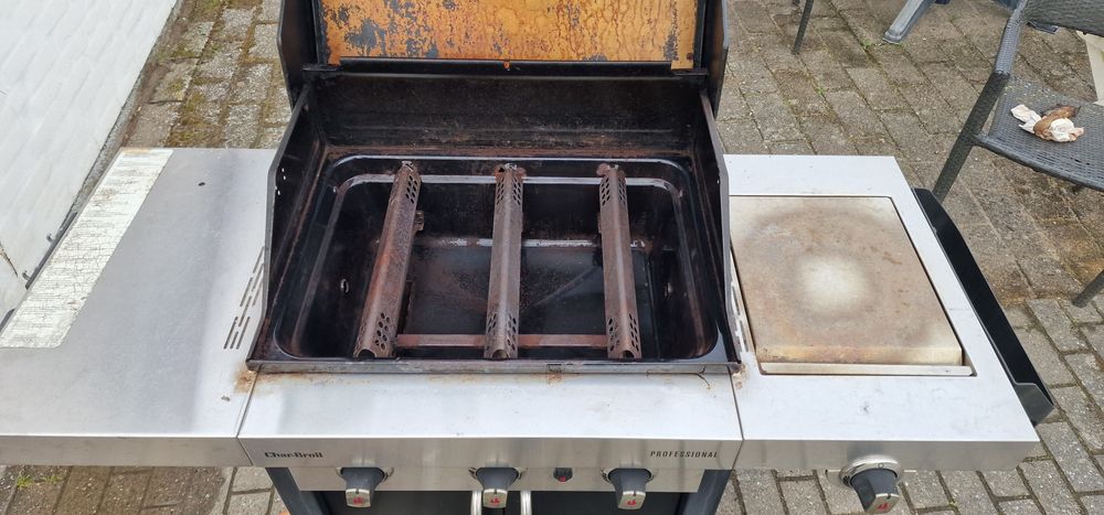 Gratar pe gaz Char-Broil Professional Tru-Infrared