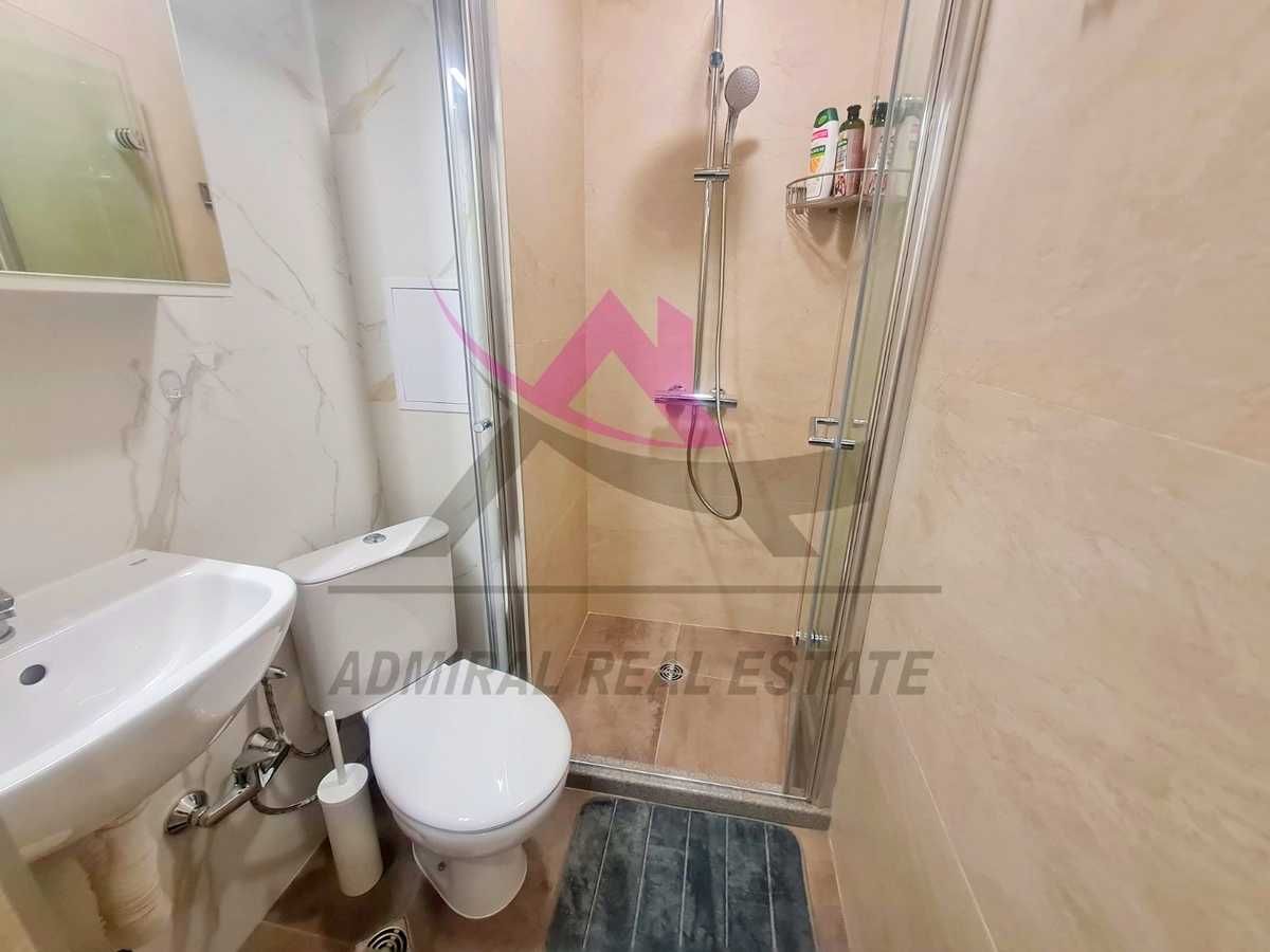 Дава се под наем Двустаен апартамент в Варна, Център - 45 кв.м за 700 € - Снимка #2
