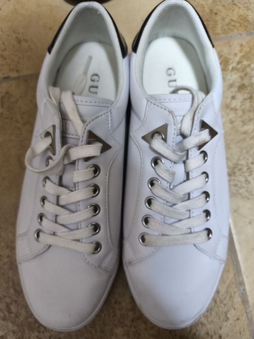 Дамски кецове Guess