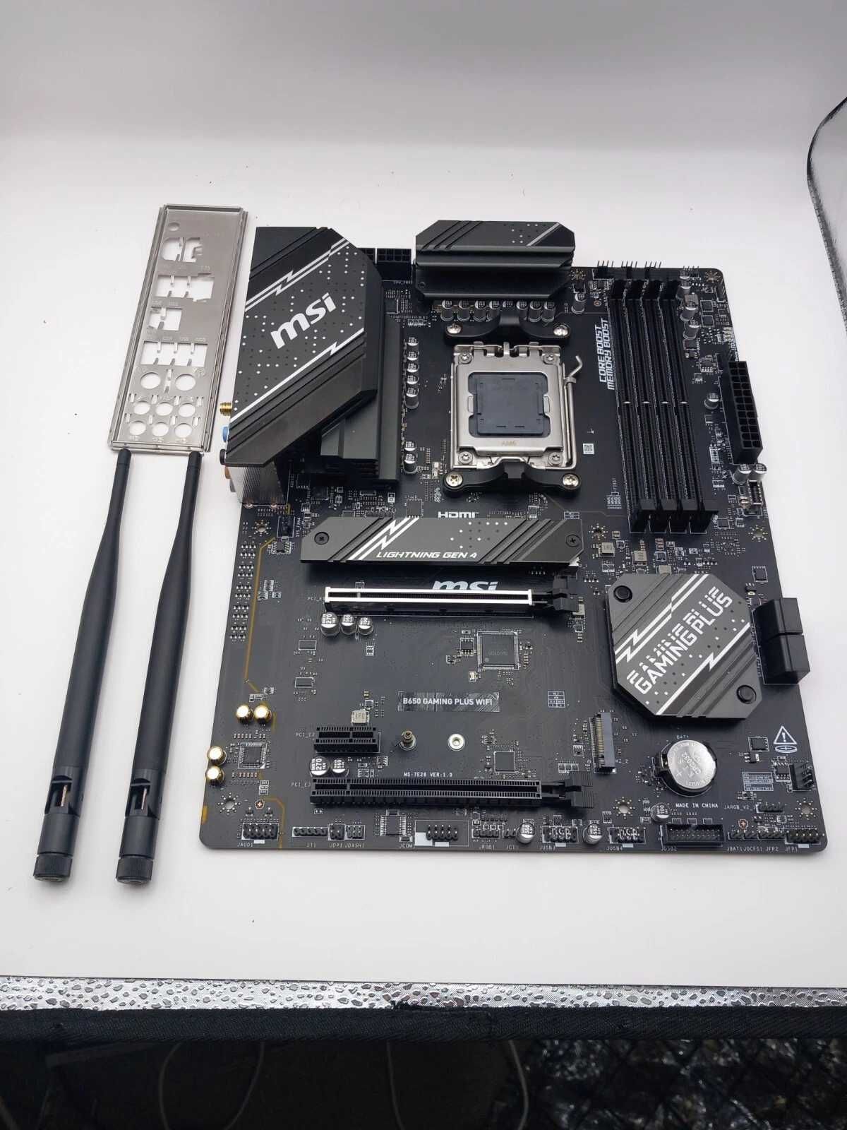 MSI B650 GAMING PLUS WIFI + НОВ ! RYZEN 5 9600X 6-Core 5.4 GHz