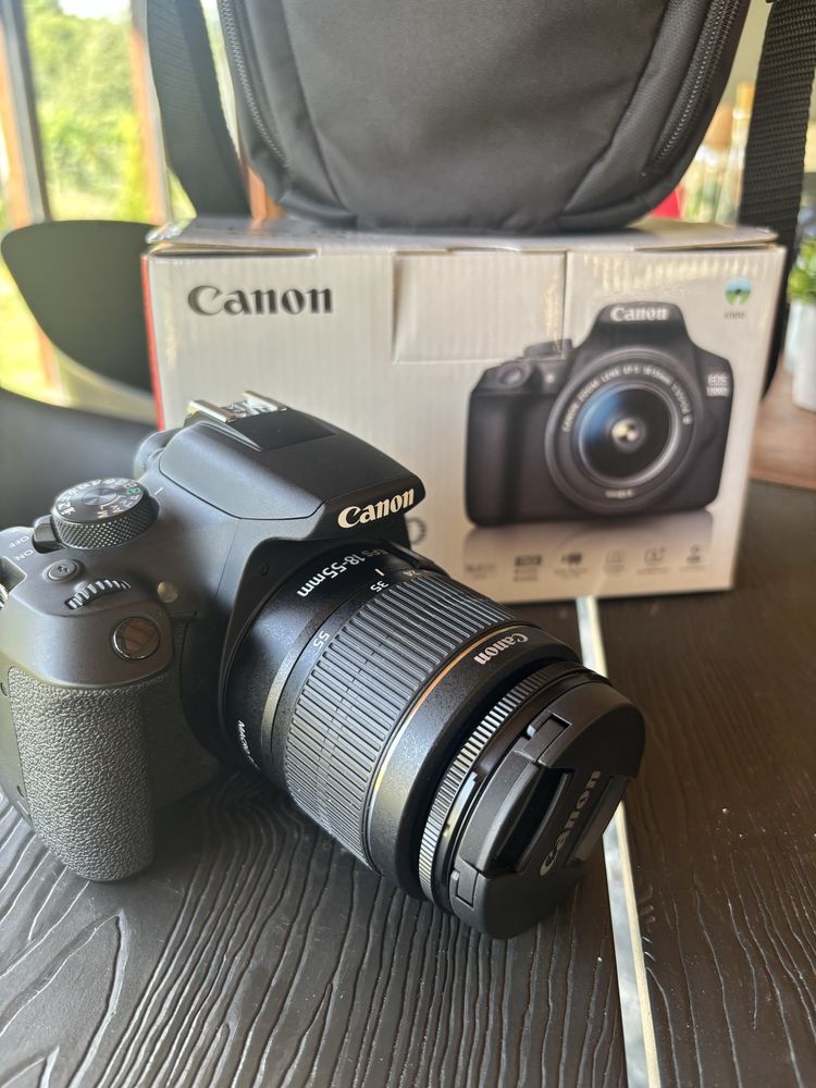 Canon EOS 1300D EFS 18-55mm + чанта