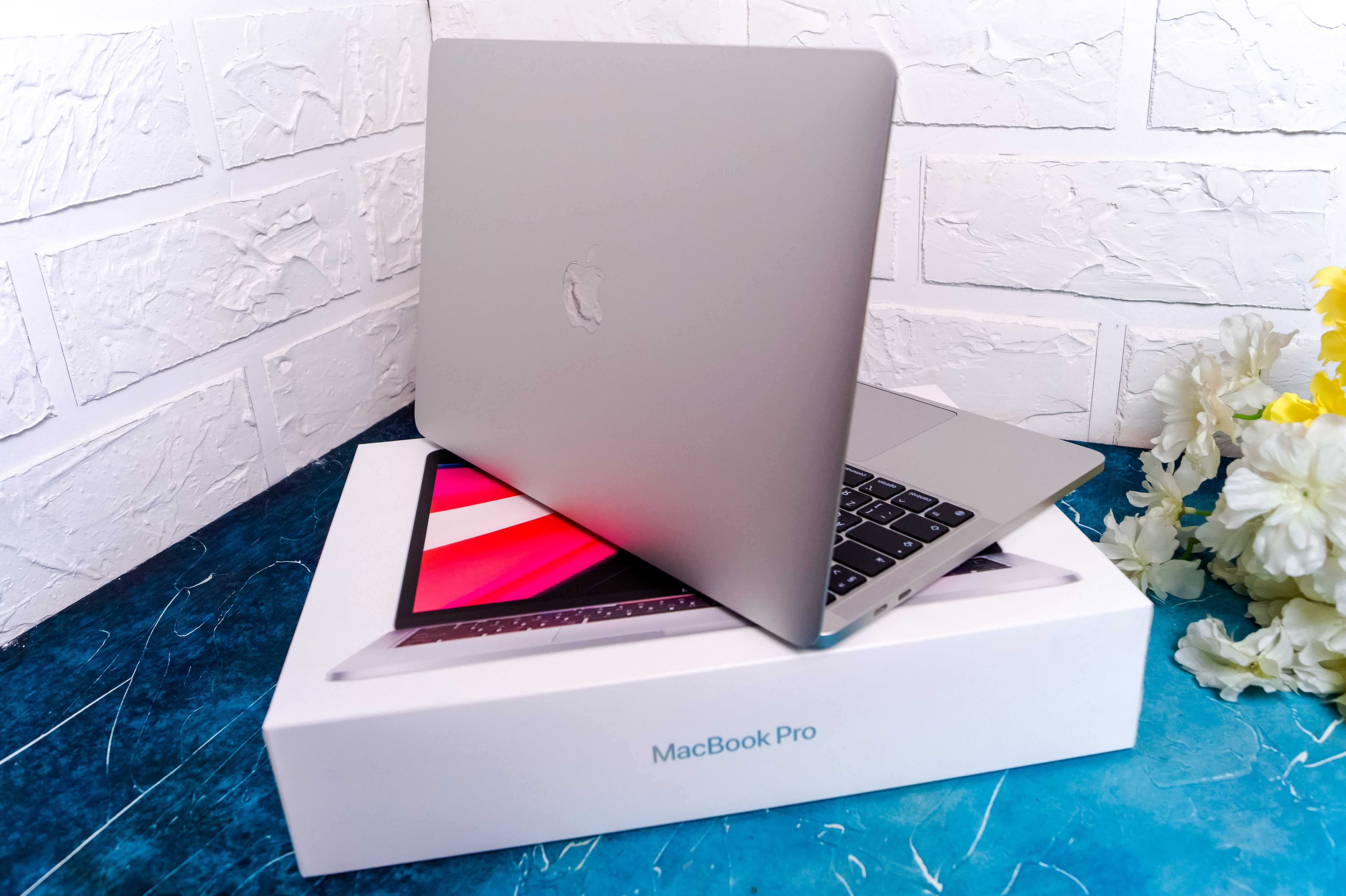 MacBook Pro 13" M2 | 8/256 GB |Рассрочка | Магазин Red Geek
