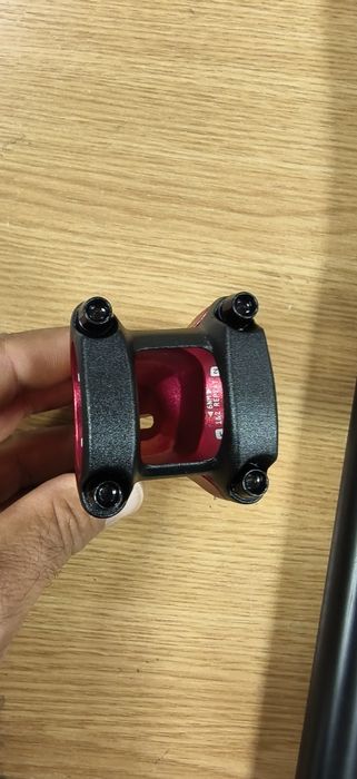 Лапа SIXPACK Menace 31.8х50mm за Enduro/Downhill