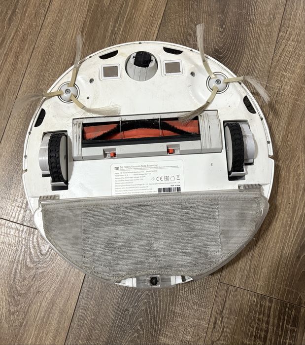 Xiaomi Mi Robot Vacuum-Mop Essential