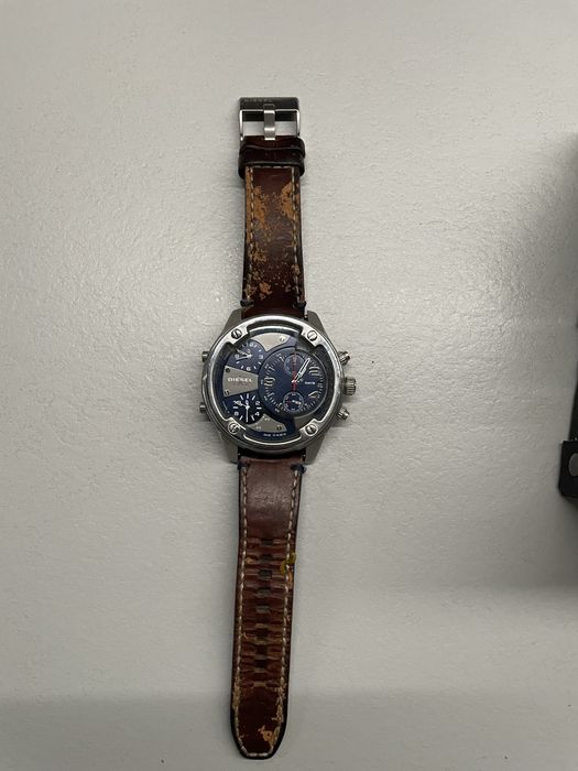 Vand schimb ceas Diesel