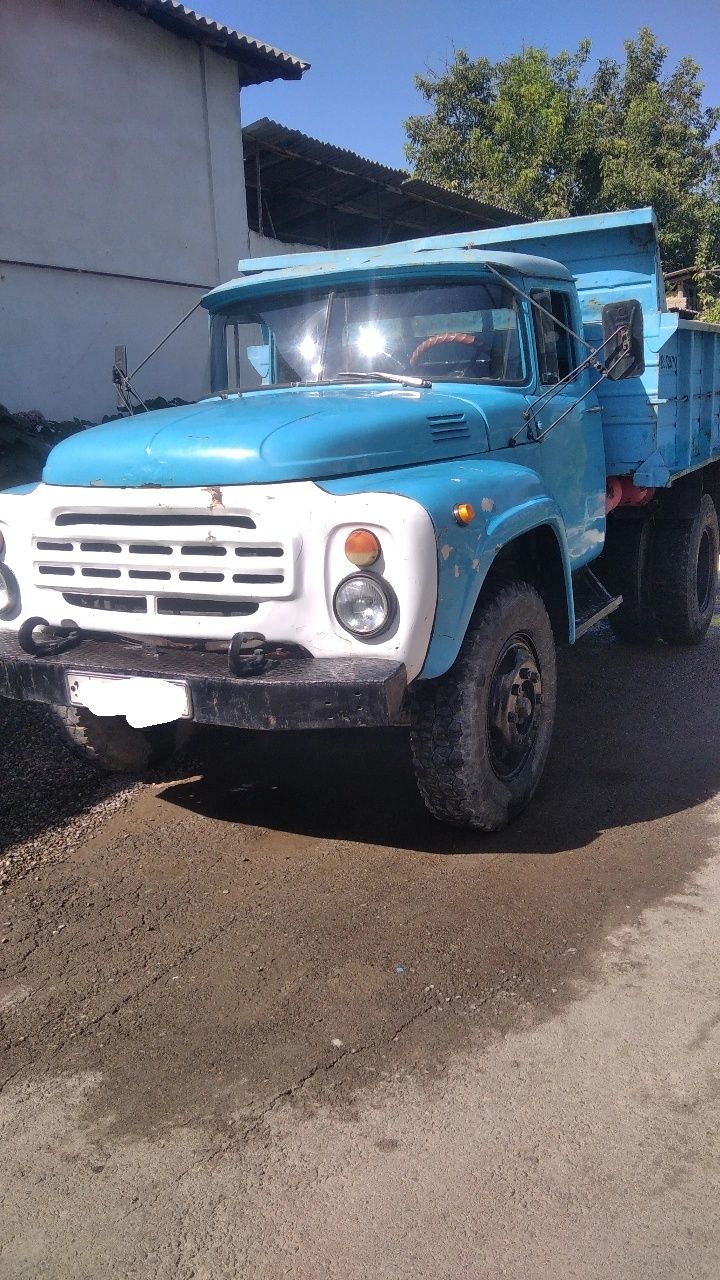Zil 130 sotiladi