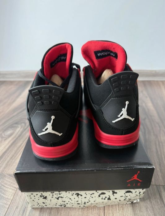Air Jordan 4 Red • Size 41 • 450 lei