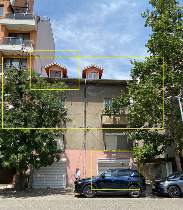 Продава се от собственик - Етаж от къща в Супер център на Пловдив