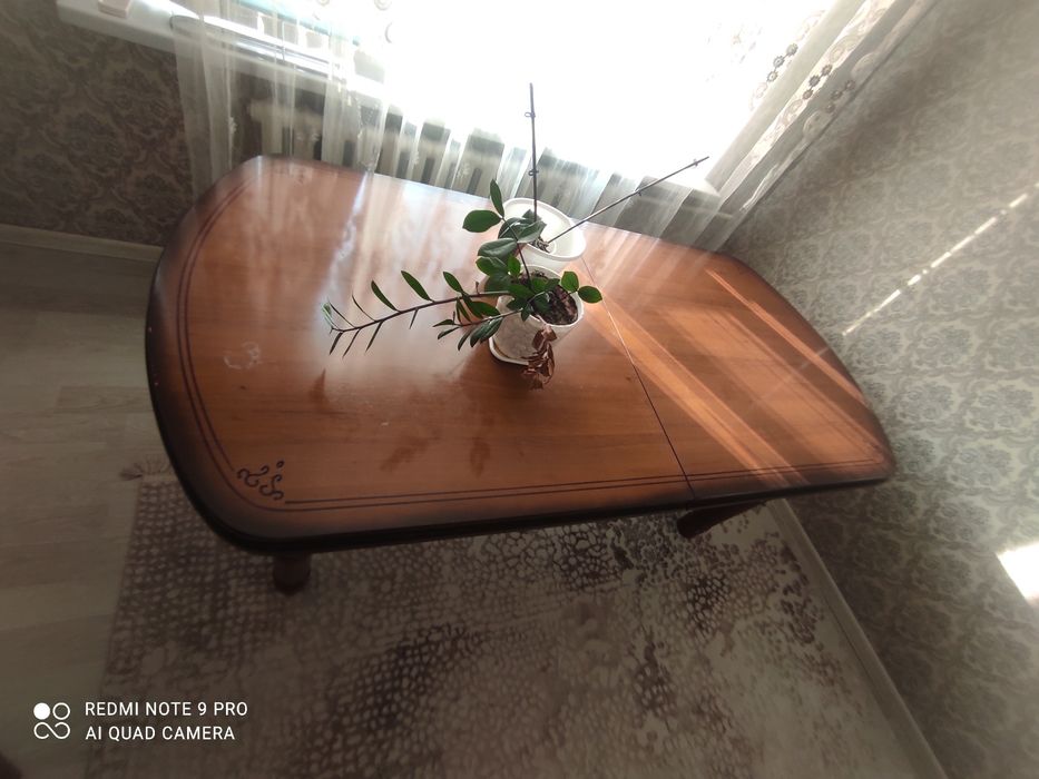 Гостевой стол...