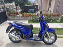 Продавам Honda sh150