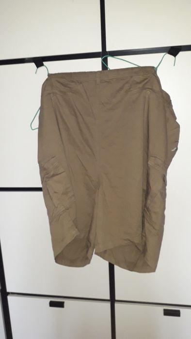 Pantaloni scurti bermude masura exceptionala