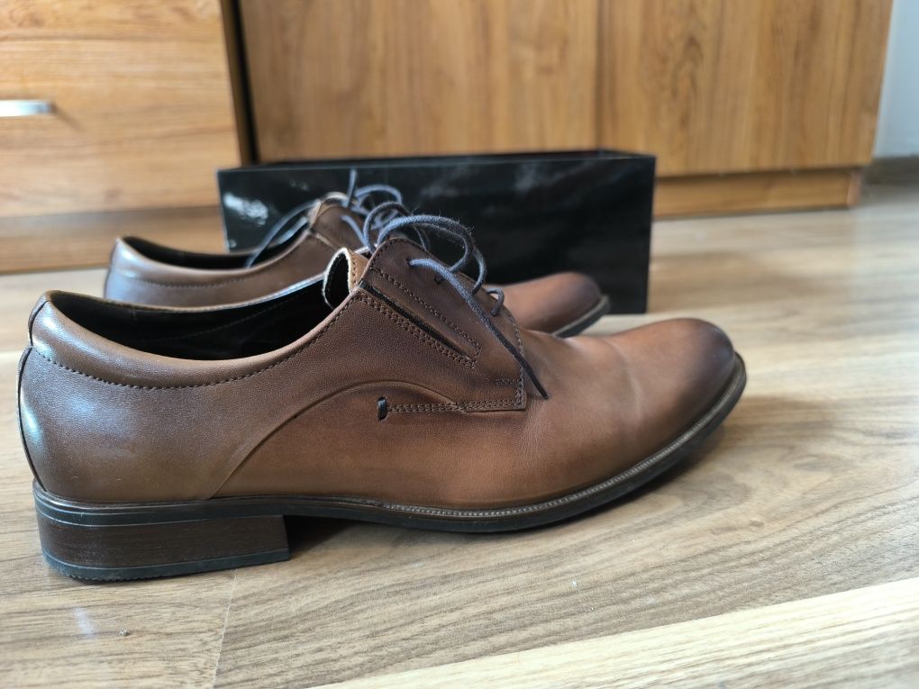 Pantofi piele naturala